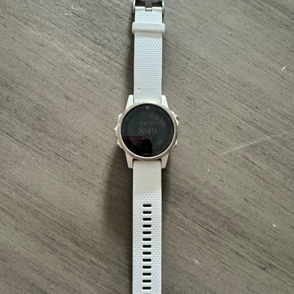 5S White GPS Watch